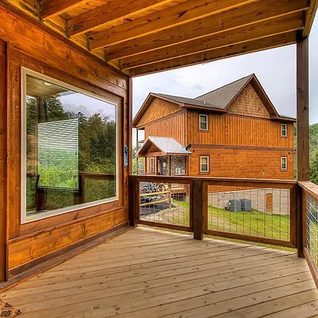 Luxury Brand New Cabin 5B 5.5Ba With Arcade, Theater